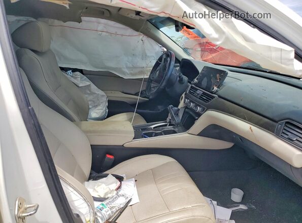 1HGCV1F53KA023844 2019 HONDA ACCORD White Vista interior delantera