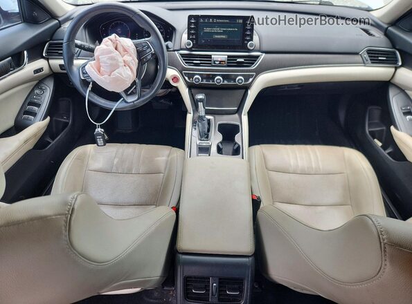 1HGCV1F54JA208855 2018 HONDA ACCORD White Widok deski rozdzielczej