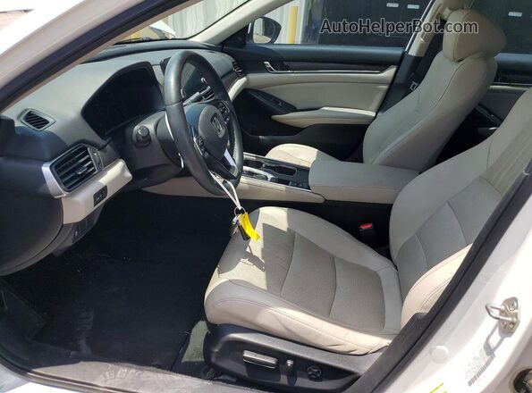 1HGCV1F56KA063545 2019 HONDA ACCORD Белый Вид салона спереди