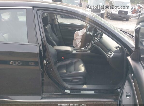 1HGCV1F57JA052231 2018 HONDA ACCORD Black Widok wnętrza z przodu