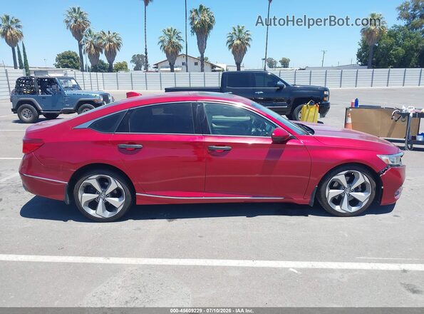 1HGCV1F90JA044118 2018 HONDA ACCORD Красный Вид задней части салона