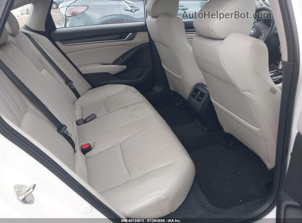 1HGCV1F91JA075393 2018 HONDA ACCORD White Widok naklejki z numerem VIN