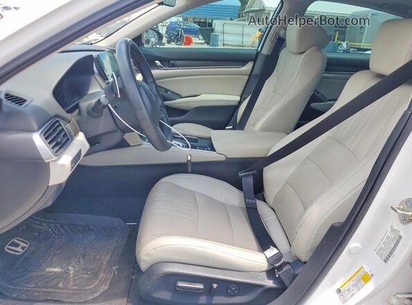 1HGCV1F91JA167667 2018 HONDA ACCORD White Widok wnętrza z przodu