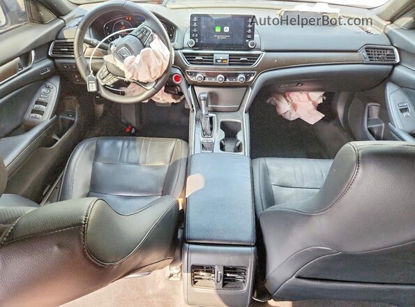 1HGCV1F97JA005784 2018 HONDA ACCORD Silver Dashboard view