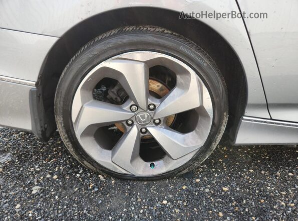 1HGCV1F97JA005784 2018 HONDA ACCORD Silver 