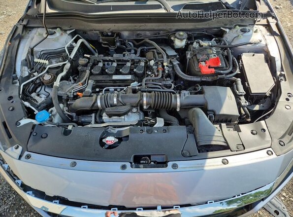 1HGCV1F97JA005784 2018 HONDA ACCORD Silver Rear interior view
