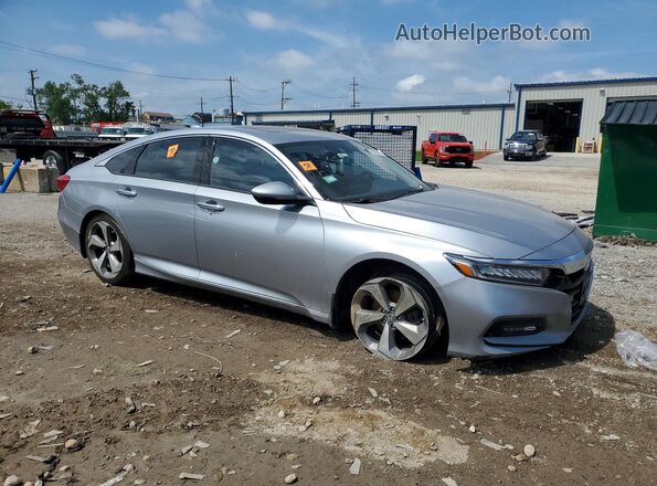 1HGCV1F97JA069436 2018 HONDA ACCORD Silver Передня права чверть