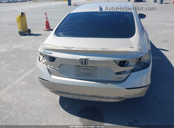 1HGCV1F97JA218024 2018 HONDA ACCORD Кремовый Вид спереди