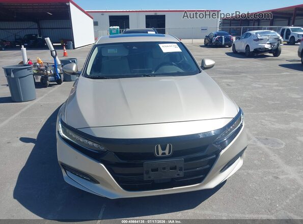 1HGCV1F97JA218024 2018 HONDA ACCORD Кремовый Вид задней части салона