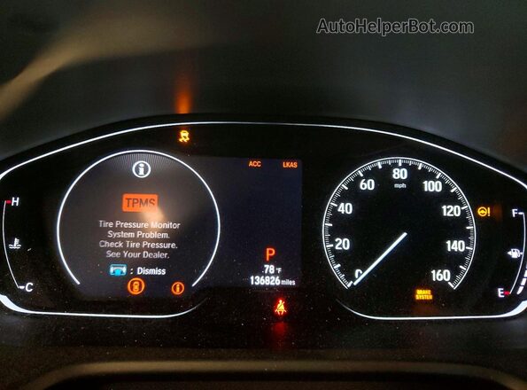 1HGCV1F98JA057943 2018 HONDA ACCORD White Widok zestawu wskaźników