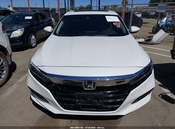 1HGCV1F99JA057935 2018 HONDA ACCORD White Widok wnętrza z tyłu