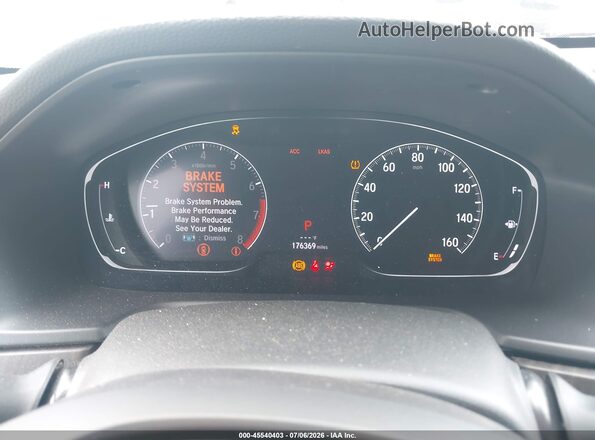 1HGCV1F99JA117373 2018 HONDA ACCORD White Vista de los asientos traseros