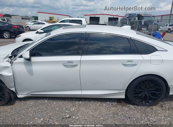 1HGCV1F99JA117373 2018 HONDA ACCORD White 