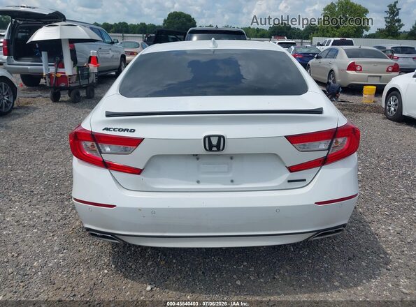 1HGCV1F99JA117373 2018 HONDA ACCORD White 
