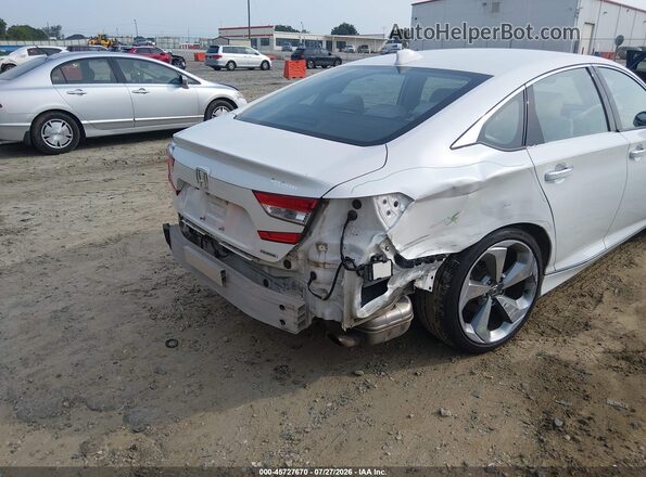 1HGCV1F99JA155329 2018 HONDA ACCORD White Vista frontal