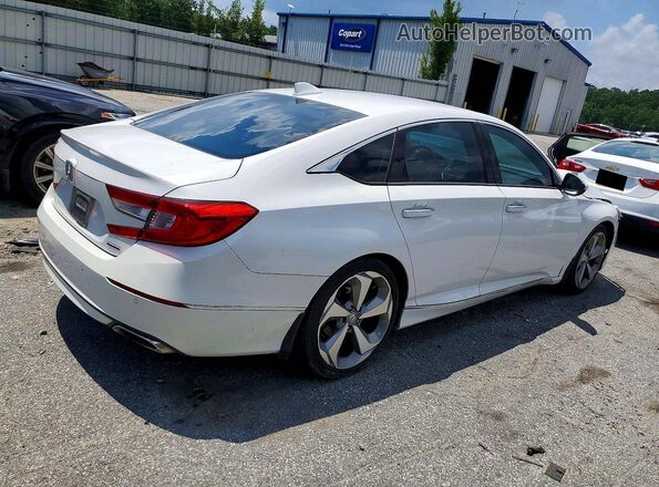 1HGCV1F9XJA144162 2018 HONDA ACCORD White Rear right