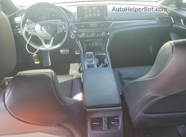 1HGCV2F30KA008397 2019 HONDA ACCORD White Vista del salpicadero