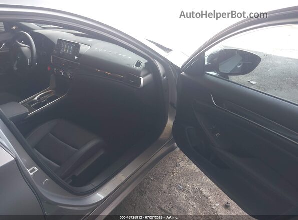 1HGCV2F30NA013930 2022 HONDA ACCORD Silver Вид салону спереду