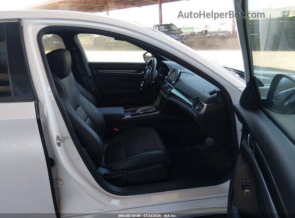 1HGCV2F31KA026892 2019 HONDA ACCORD White Vista interior delantera