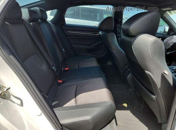 1HGCV2F33LA028323 2020 HONDA ACCORD White Vista de los asientos traseros