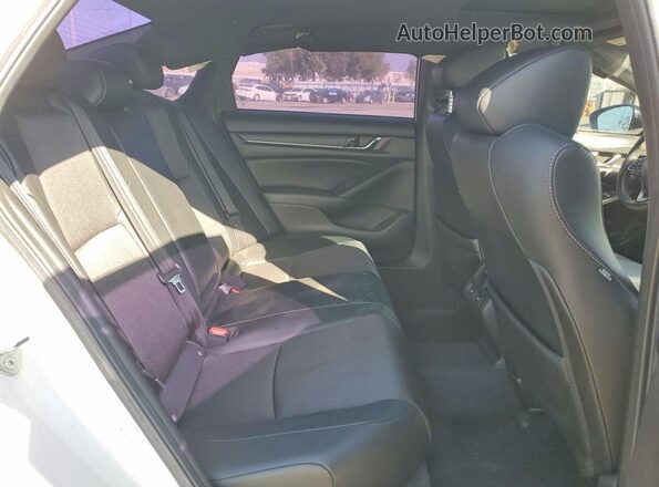 1HGCV2F34MA021320 2021 HONDA ACCORD White Вид задніх сидінь