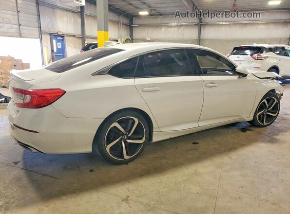 1HGCV2F36JA017569 2018 HONDA ACCORD White Rear right