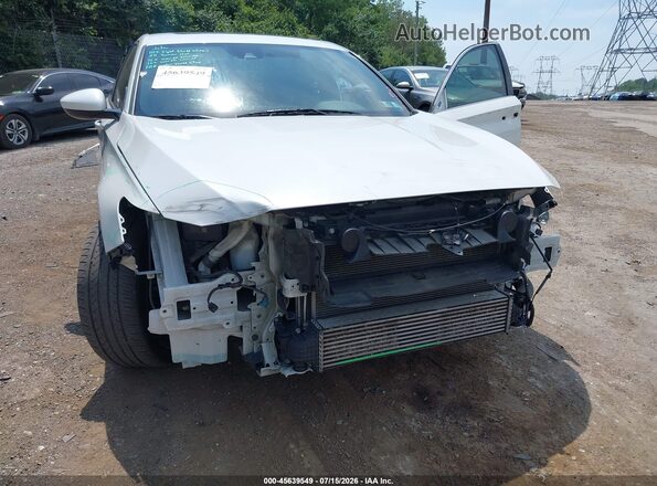 1HGCV2F37JA053335 2018 HONDA ACCORD White Դիմացի տեսք