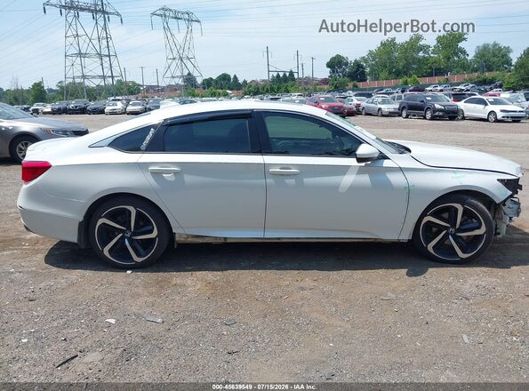 1HGCV2F37JA053335 2018 HONDA ACCORD White Սալոնի հետևի տեսք