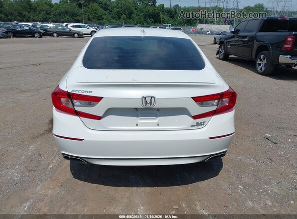 1HGCV2F37JA053335 2018 HONDA ACCORD White 