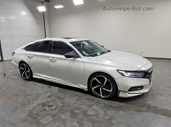 1HGCV2F38KA004498 2019 HONDA ACCORD White Առջևի աջ
