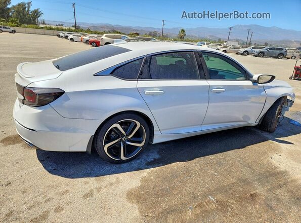 1HGCV2F39JA054034 2018 HONDA ACCORD White Rear right