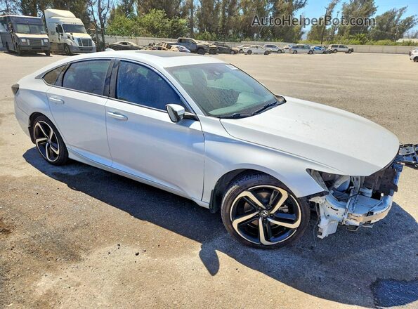 1HGCV2F39JA054034 2018 HONDA ACCORD White Front right