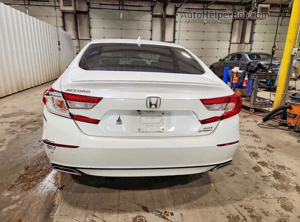 1HGCV2F39KA015204 2019 HONDA ACCORD White Widok z tyłu