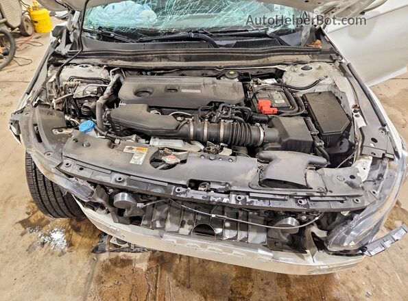 1HGCV2F39KA015204 2019 HONDA ACCORD White Widok wnętrza z tyłu