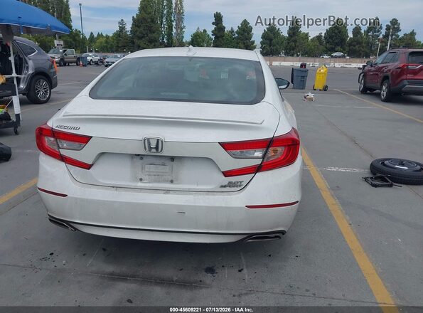 1HGCV2F3XJA022421 2018 HONDA ACCORD White 