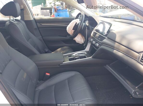 1HGCV2F54KA031747 2019 HONDA ACCORD White Widok wnętrza z przodu