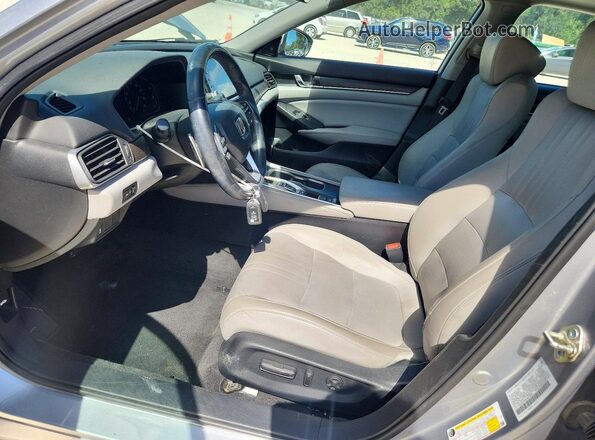 1HGCV2F55JA018651 2018 HONDA ACCORD Silver Widok wnętrza z przodu