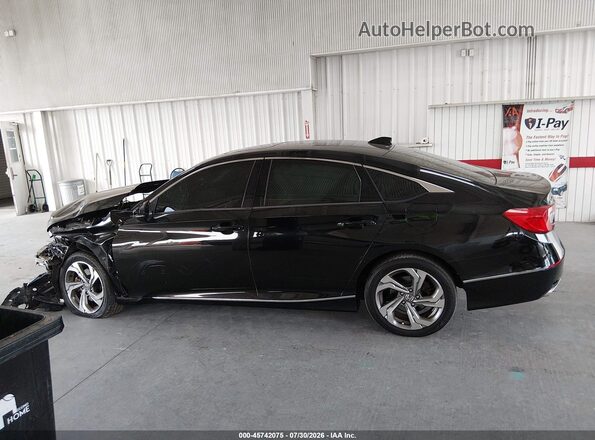 1HGCV2F56JA010591 2018 HONDA ACCORD Black 360 interior view