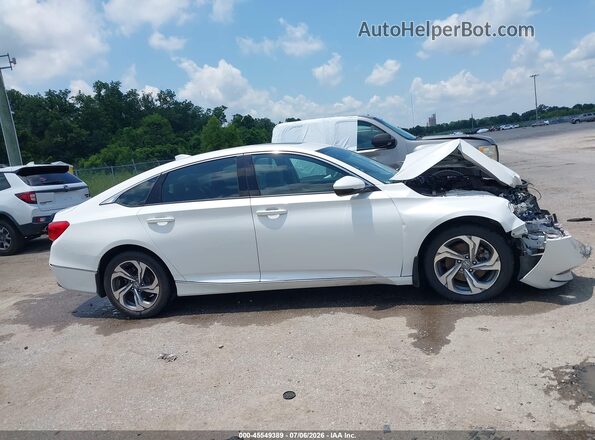 1HGCV2F58JA019471 2018 HONDA ACCORD Белый Вид задней части салона