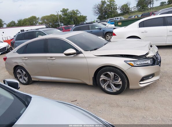 1HGCV2F60JA037620 2018 HONDA ACCORD Бежевый Вид задней части салона