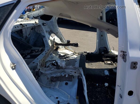 1HGCV2F90JA027440 2018 HONDA ACCORD White Вид задніх сидінь