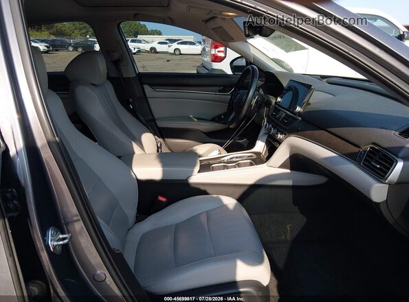 1HGCV2F91JA034722 2018 HONDA ACCORD Gray Вид салону спереду