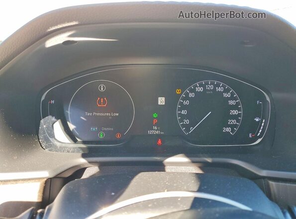 1HGCV2F92JA801090 2018 HONDA ACCORD White Vista del cuadro de instrumentos