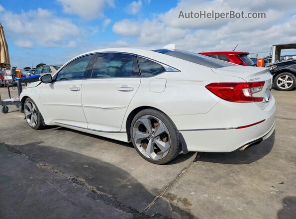 1HGCV2F93JA035984 2018 HONDA ACCORD White Trasero izquierdo