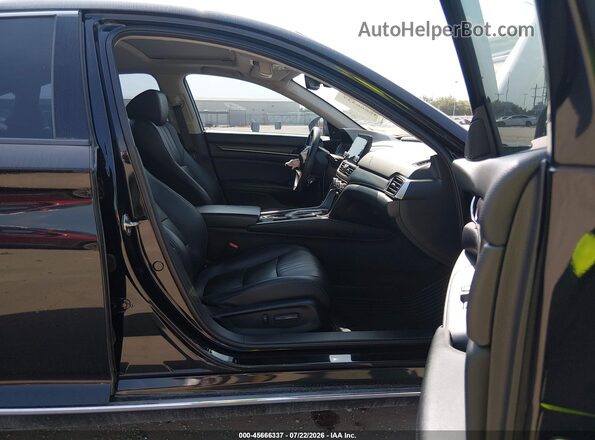 1HGCV2F93JA043177 2018 HONDA ACCORD Black Widok wnętrza z przodu