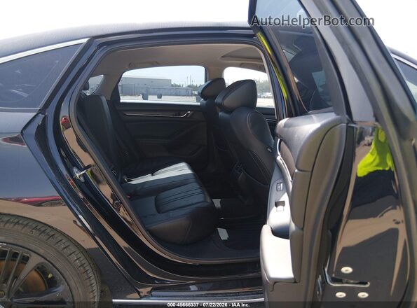 1HGCV2F93JA043177 2018 HONDA ACCORD Black Widok naklejki z numerem VIN