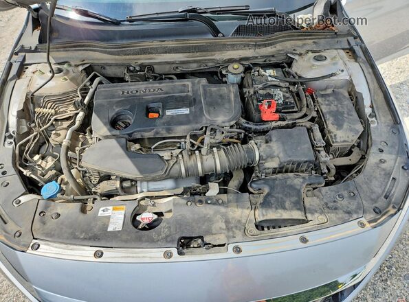 1HGCV2F95JA042015 2018 HONDA ACCORD Silver Вид задньої частини салону