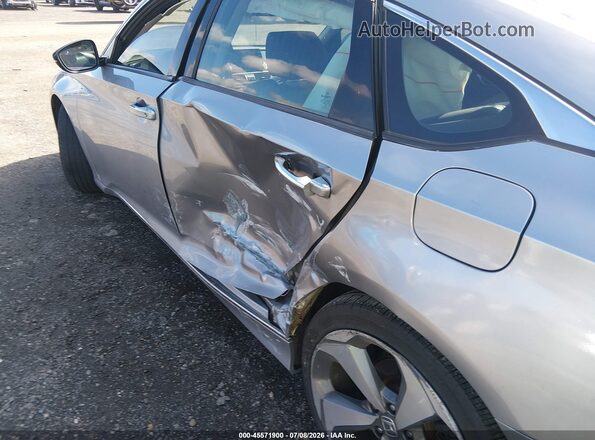 1HGCV2F98KA027638 2019 HONDA ACCORD Silver Vista frontal