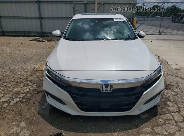 1HGCV2F9XKA008900 2019 HONDA ACCORD White Widok z przodu