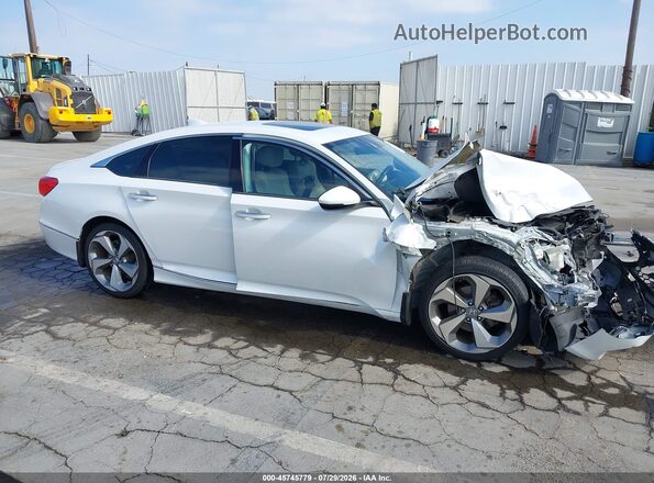 1HGCV2F9XKA024966 2019 HONDA ACCORD White Սալոնի հետևի տեսք
